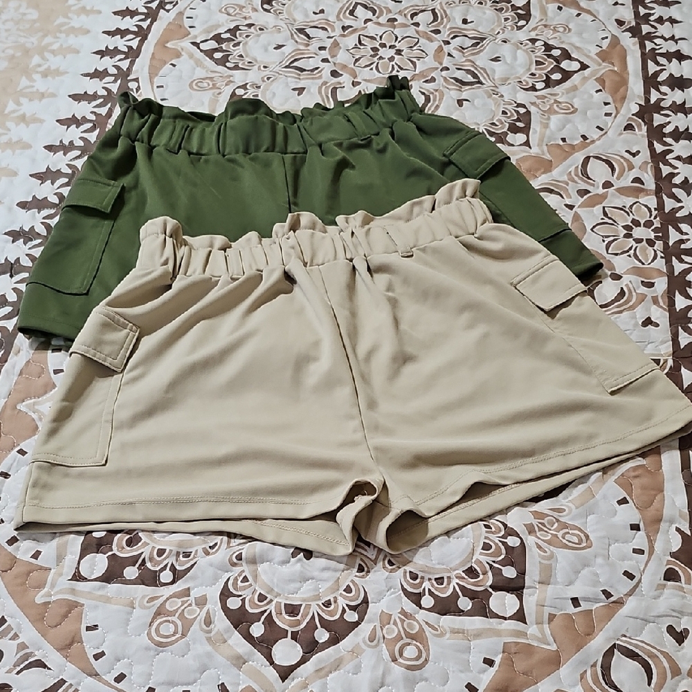 Poof! Green and Tan Shorts with Elastic Waistband Sz L